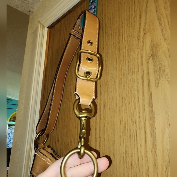 VINTAGE coach crossbody signature C like new condition - Picture 7 of 9